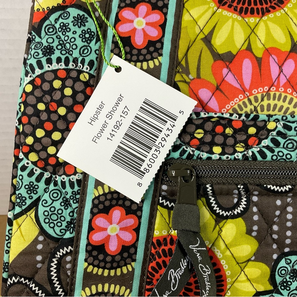 New Vera Bradley Flower Shower Hipster - Picture 6 of 7